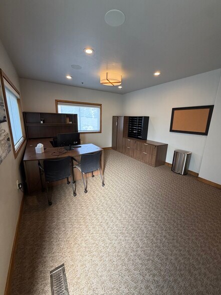 More Photos Of 1920 Prospector Ave, Park City Office For Sale