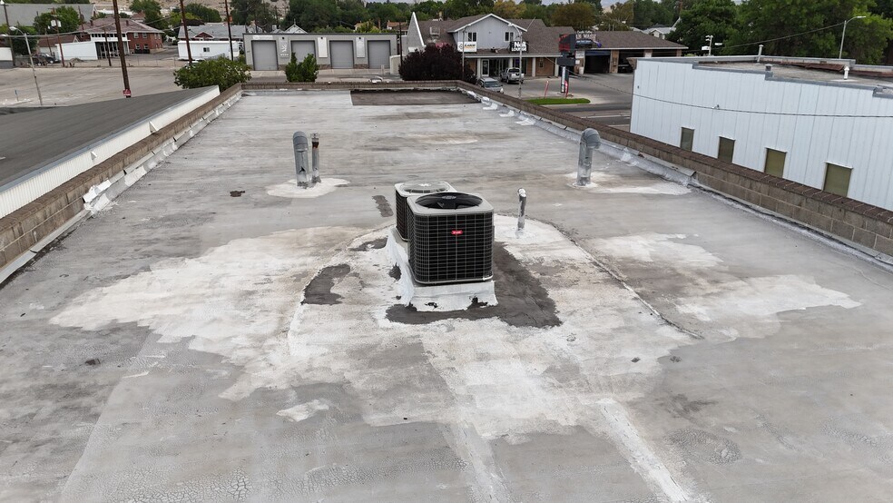 More Photos Of 60 E 100 N, Price Storefront Retail Office For Sale