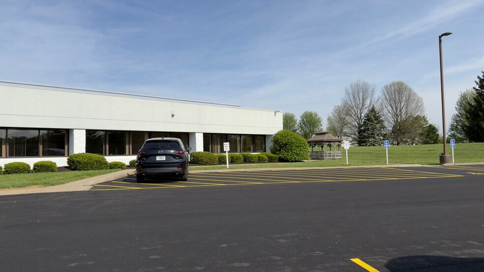 More Photos Of 1102 Aviation Blvd, Hebron Warehouse For Lease