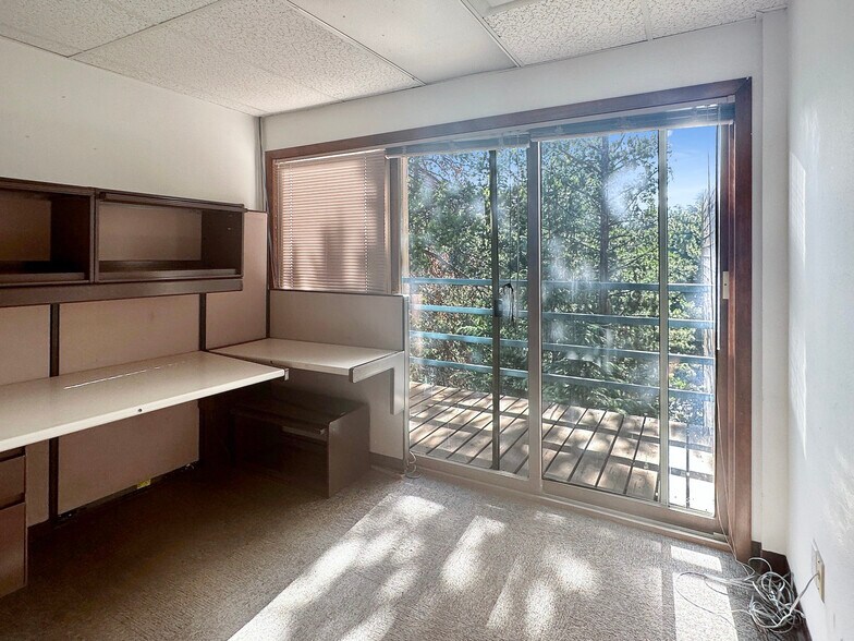 More Photos Of 101 W Main St, Frisco Office For Lease