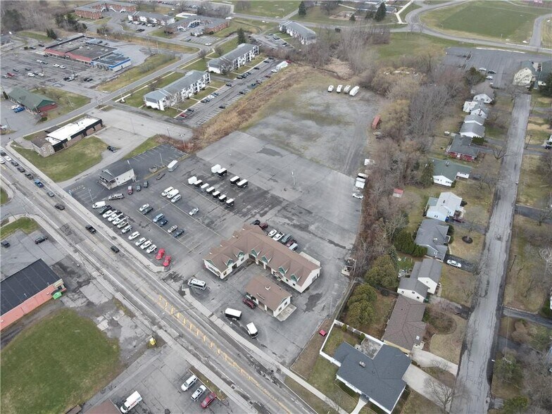 More Photos Of 4577 S Lake Rd, Brockport Auto Dealership For Sale