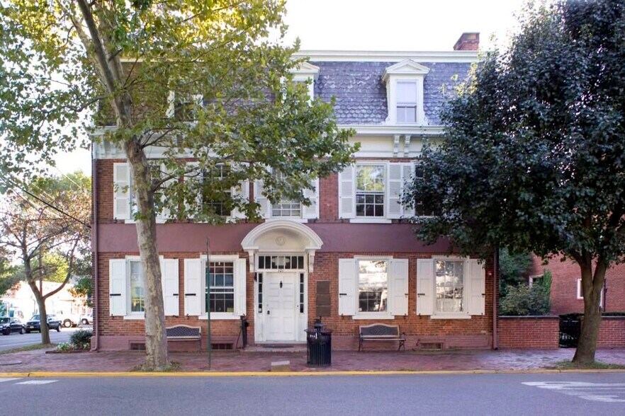 More Photos Of 101 Farnsworth Ave, Bordentown Office For Sale