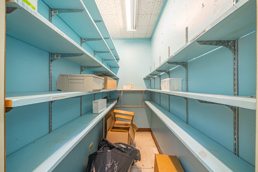 More Photos Of 3326-3328 E Southcross Blvd, San Antonio Medical For Sale