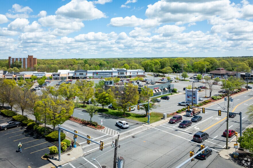 More Photos Of 1925 Pawtucket Ave, East Providence General Retail For Lease