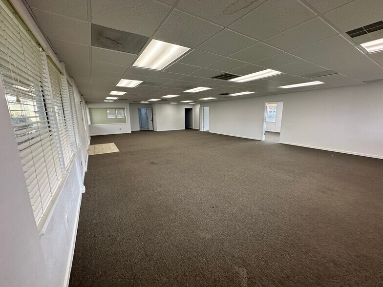 More Photos Of 2491 W Shaw Ave, Fresno Office For Sale