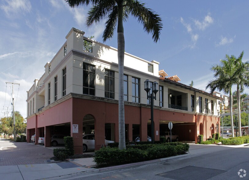 More Photos Of 197 S Federal Hwy, Boca Raton Office For Lease