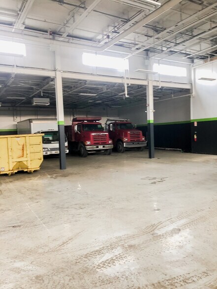 More Photos Of 141 Innovation Dr, Duncansville Warehouse For Lease