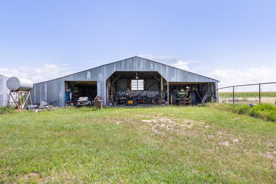 More Photos Of 18108 Werchan Ln, Coupland Land For Sale