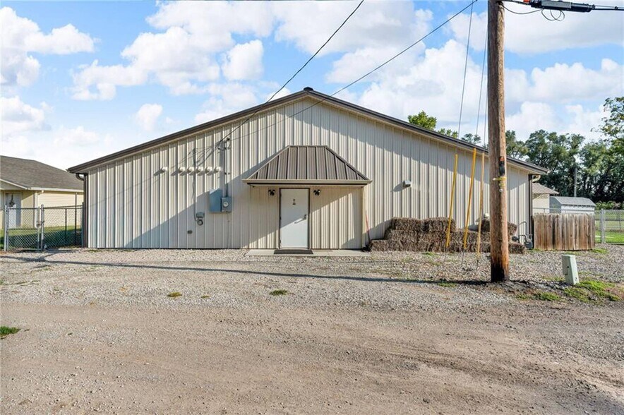 More Photos Of 109 E Railroad St, Silver Lake Daycare Center For Sale