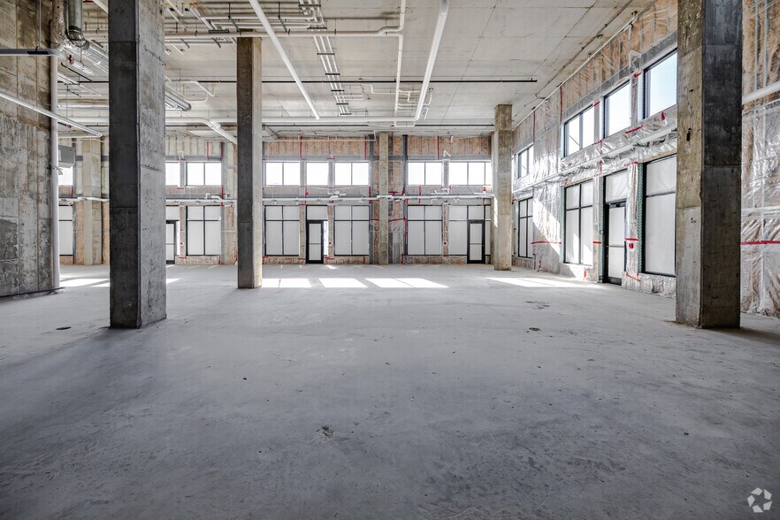 More Photos Of 20400 W Bluemound Rd, Brookfield Unknown For Lease