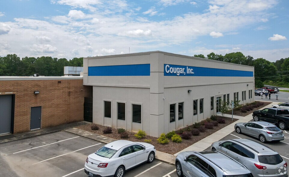 More Photos Of 2349 Plastics Dr, Gastonia Manufacturing For Lease