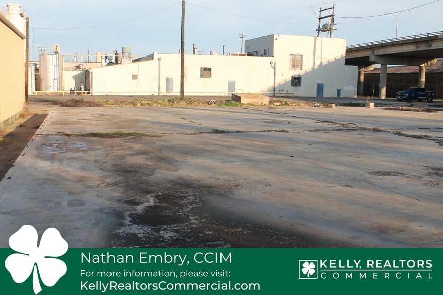 More Photos Of 301 S 17th St, Waco Land For Sale