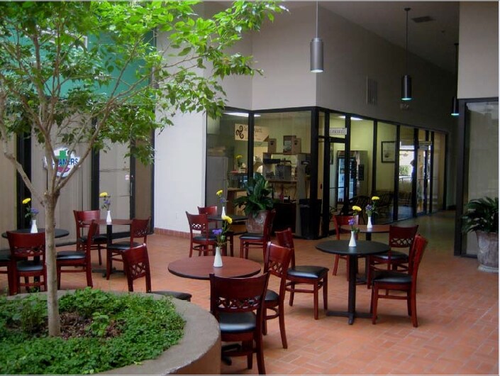 More Photos Of 3833 Roswell Rd NE, Atlanta Office For Lease