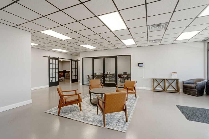 More Photos Of 1100 Menzler Rd, Nashville Warehouse For Sale