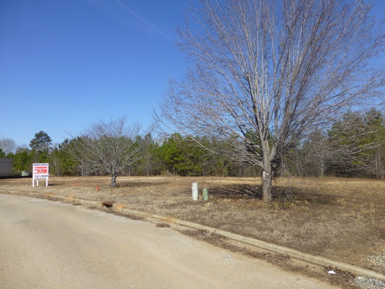 More Photos Of 221 Sheraton Blvd, Macon-Bibb Land For Sale