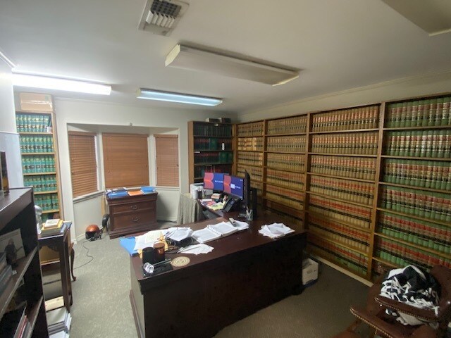 More Photos Of 214 Justice St, Brookhaven Office For Sale