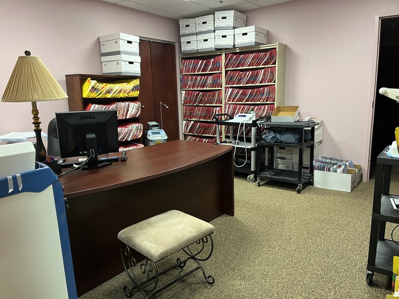 More Photos Of 1407 S County Trl, East Greenwich Medical For Lease