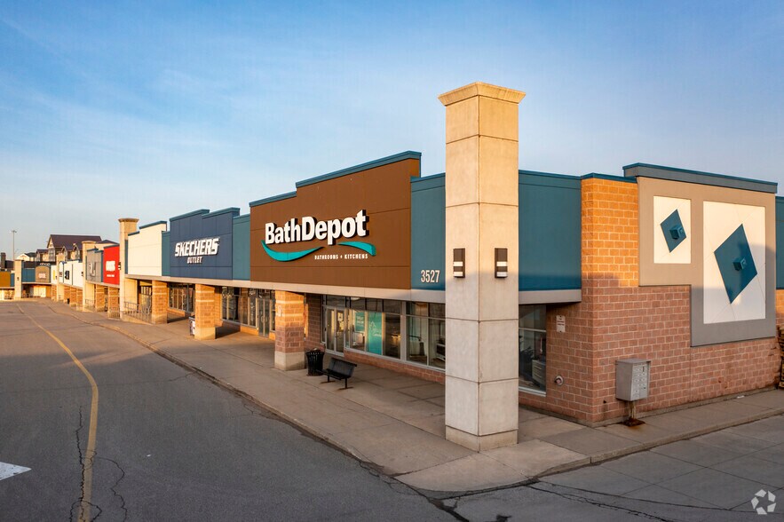 More Photos Of 3455-3549 Wyecroft Rd, Oakville Unknown For Lease
