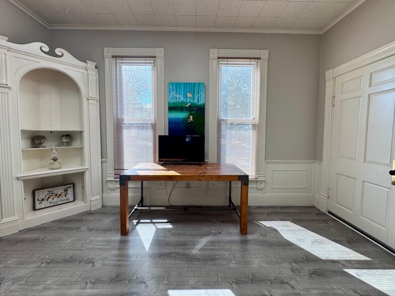 More Photos Of 1415 4th St, Fulton Storefront Retail Residential For Sale