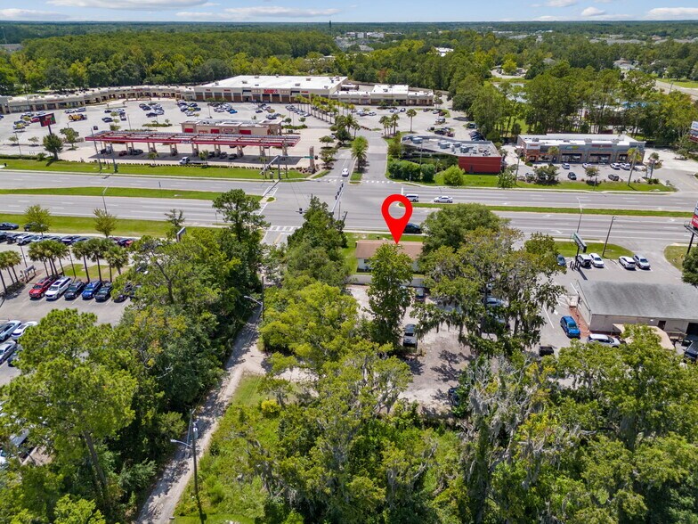 More Photos Of 7957 Blanding Blvd, Jacksonville Office Residential For Lease