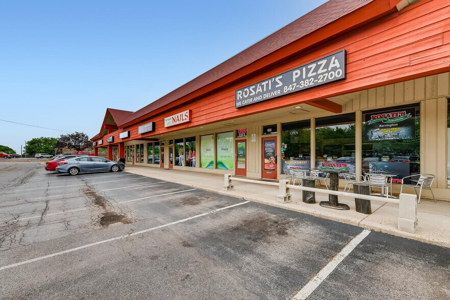 More Photos Of 700-730 S Northwest Hwy, Barrington Unknown For Lease