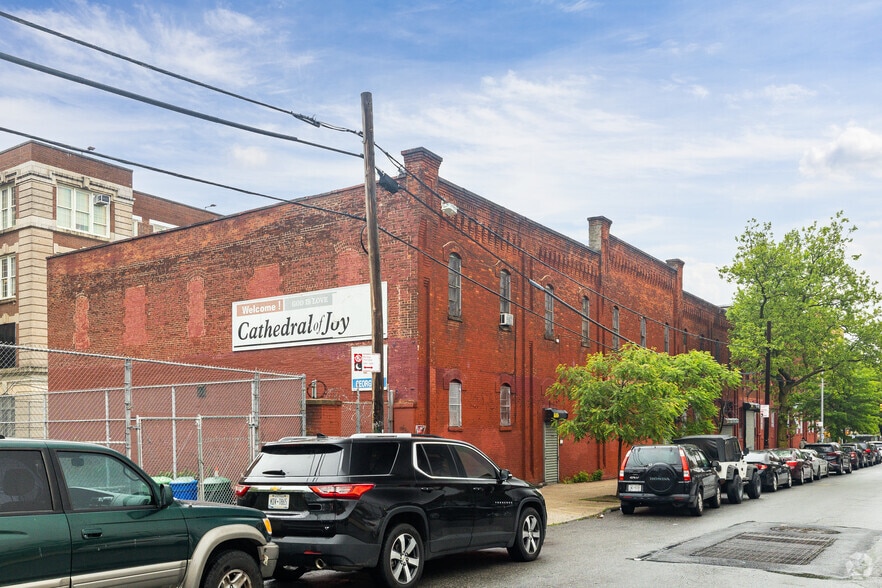 More Photos Of 43 George St, Brooklyn Religious Facility For Sale