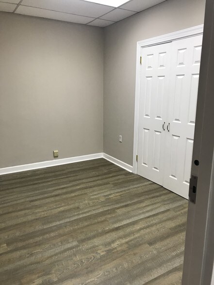 More Photos Of 907 Rivergate Pky, Goodlettsville Freestanding For Sale