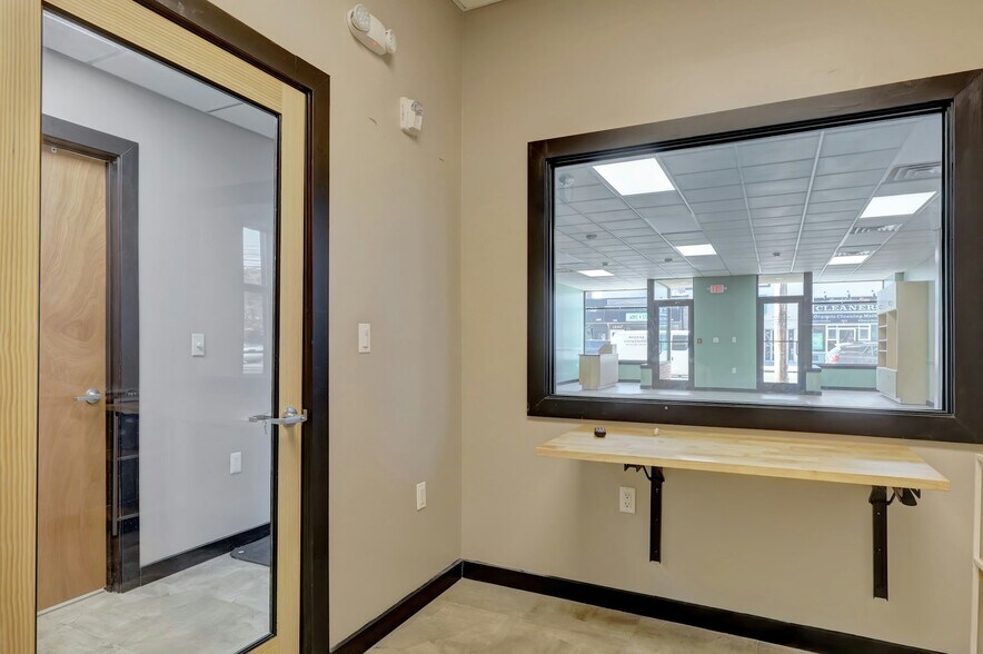 More Photos Of 1285-1291 Broad St, Bloomfield Medical For Lease