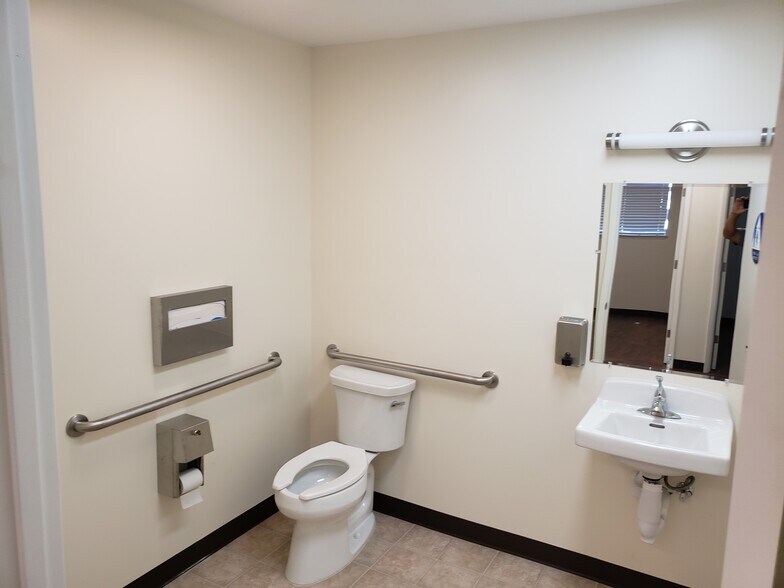 More Photos Of 20445 Pacifica Dr, Cupertino Medical For Lease