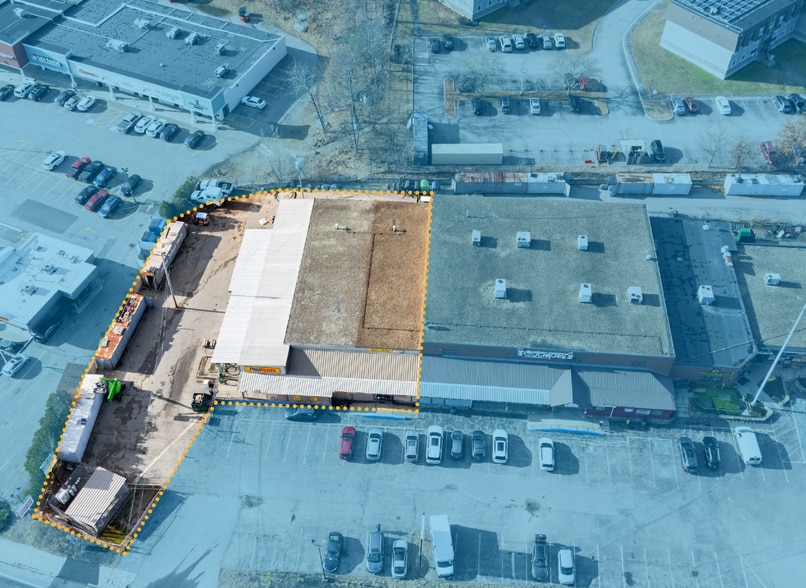 More Photos Of 999 Central St, Leominster Storefront For Lease