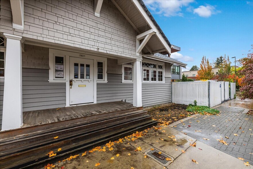 More Photos Of 5827 SE 91st Ave, Portland Medical For Sale