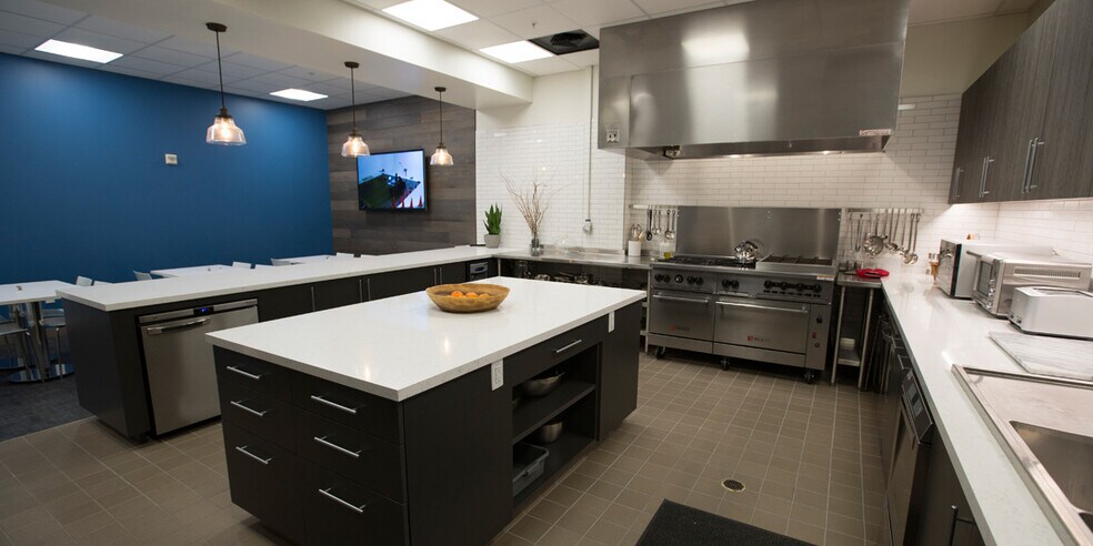 More Photos Of 1115 3rd St, San Rafael Office For Sale