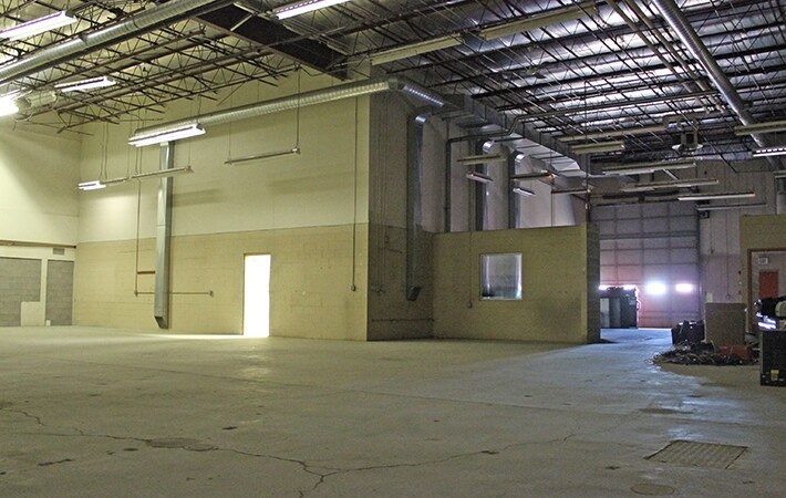 More Photos Of 221 Winnipeg St N, Regina Light Distribution For Lease