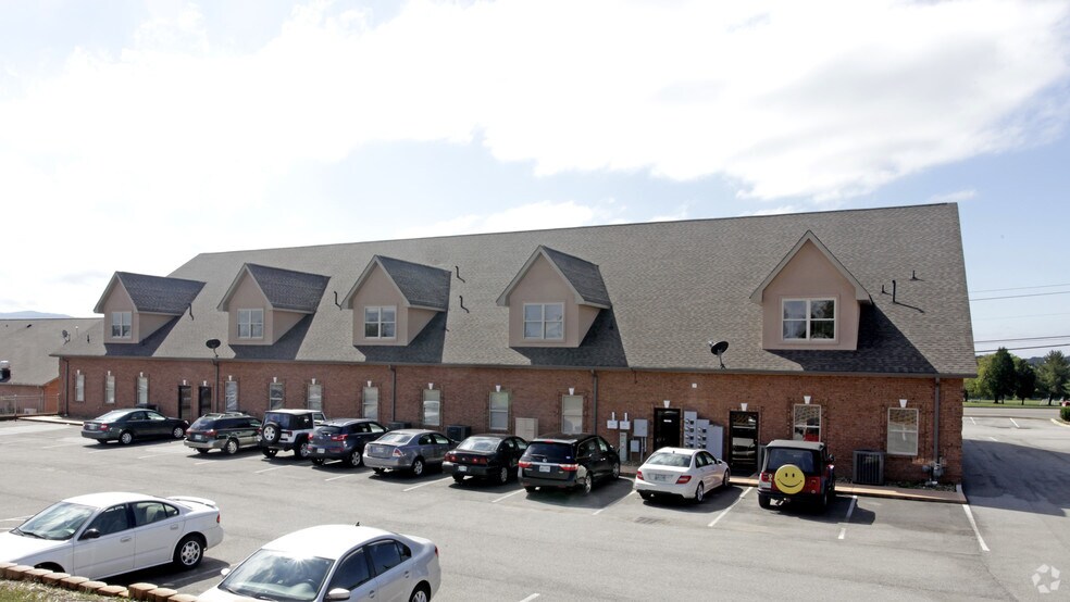 More Photos Of 11606 Chapman Hwy, Seymour Office For Sale