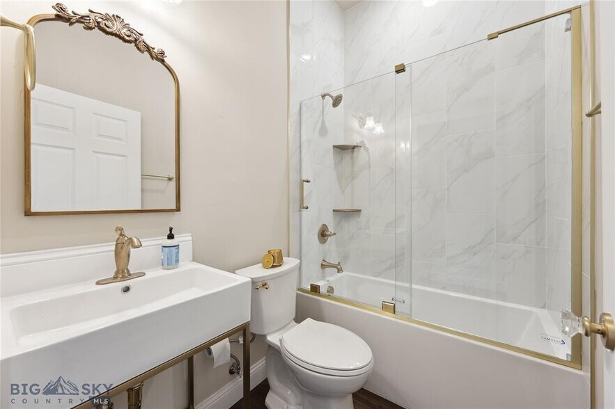 More Photos Of 140 W Park St, Butte Apartments For Sale