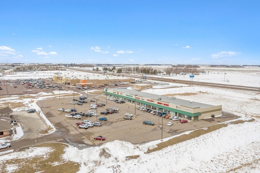 More Photos Of 1151 Ryans Rd, Worthington Unknown For Lease