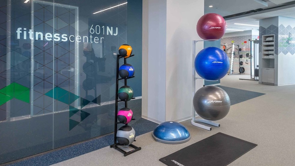 More Photos Of 601 New Jersey Ave NW, Washington Office For Lease