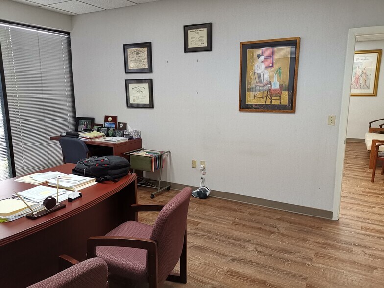 More Photos Of 3313 W Commercial Blvd, Fort Lauderdale Medical For Sale