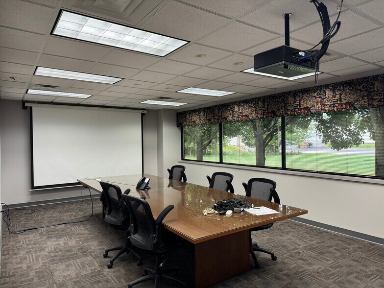 More Photos Of 445 Post rd, Buchanan Office For Sale