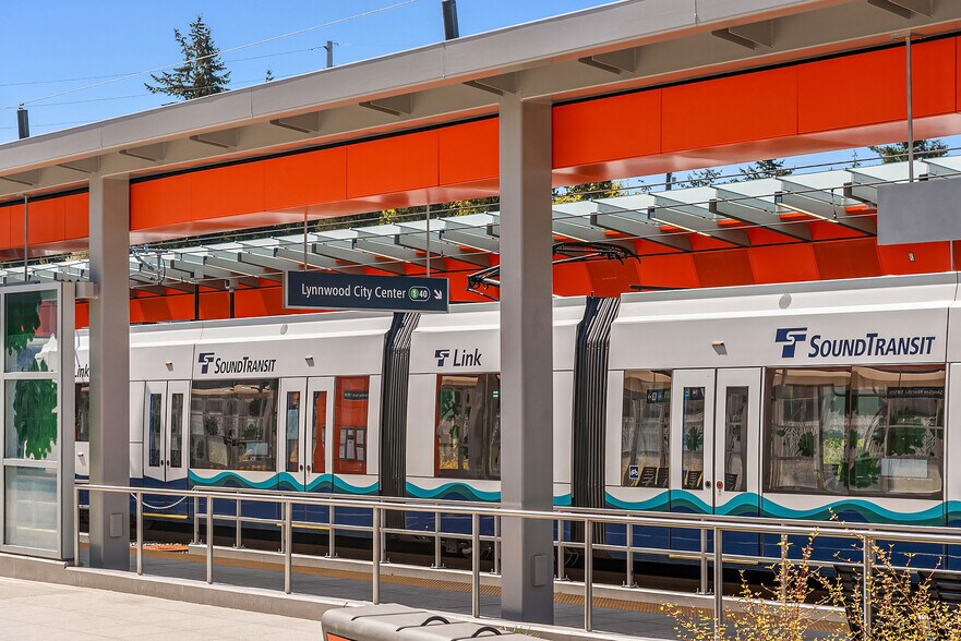 More Photos Of 1510 NE 170th St, Shoreline Apartments For Sale