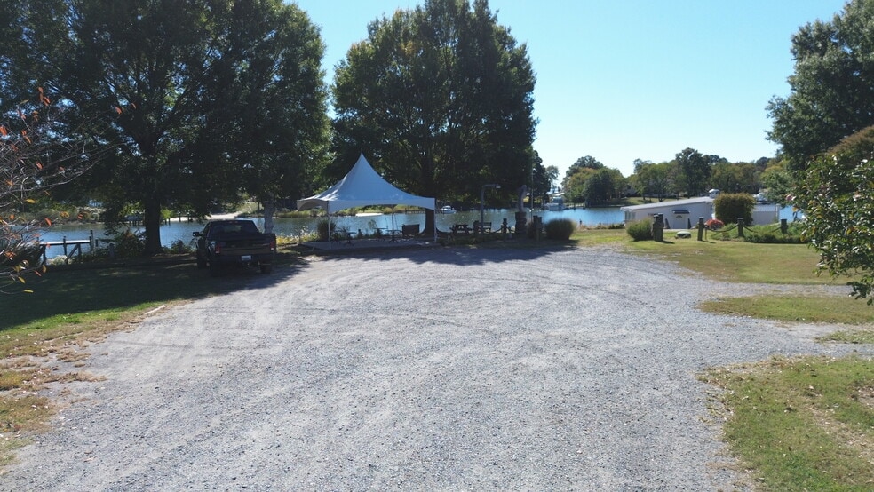 More Photos Of 38869 Morris Point Rd, Abell Restaurant For Sale