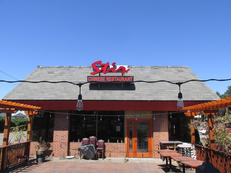 More Photos Of 151 Sunset Blvd N, Renton Restaurant For Lease