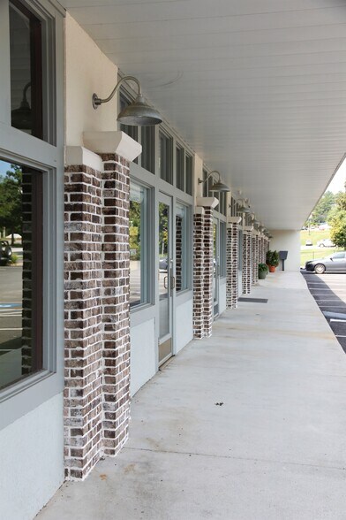 More Photos Of 1944 Walton Way, Augusta Unknown For Lease