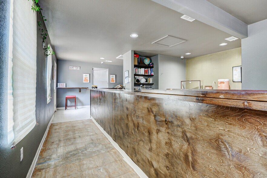 More Photos Of 2601 Prospect St, Houston Medical For Sale