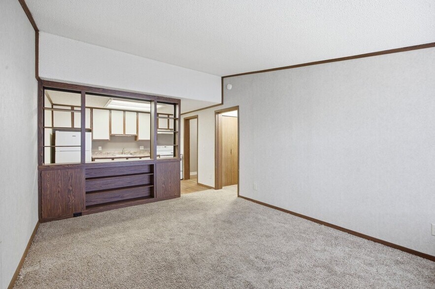 More Photos Of 18901-18933 Quercus St, Hudson Apartments For Sale