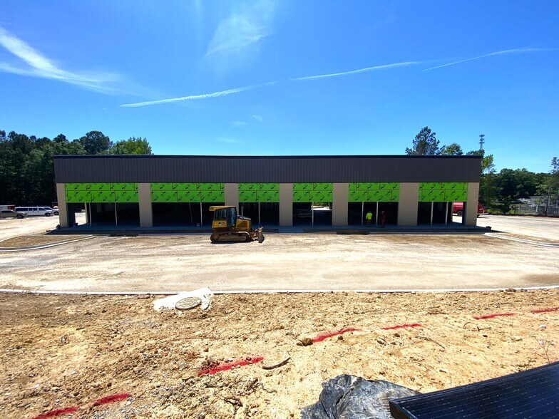 More Photos Of 150 Centrum Dr, Irmo Warehouse For Lease