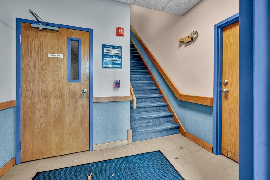 More Photos Of 898 Ethan Allen Hwy, Ridgefield Medical For Sale