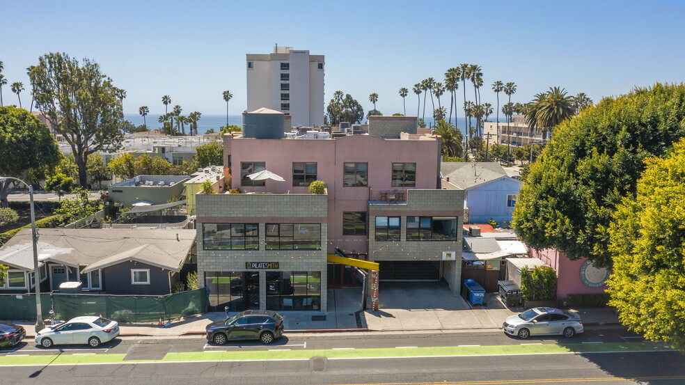 Primary Photo Of 2110 Main St, Santa Monica Office Residential For Sale