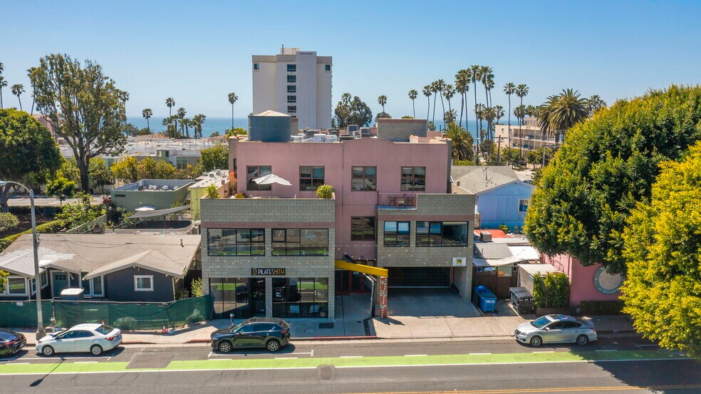 More Photos Of 2110 Main St, Santa Monica Loft Creative Space For Sale