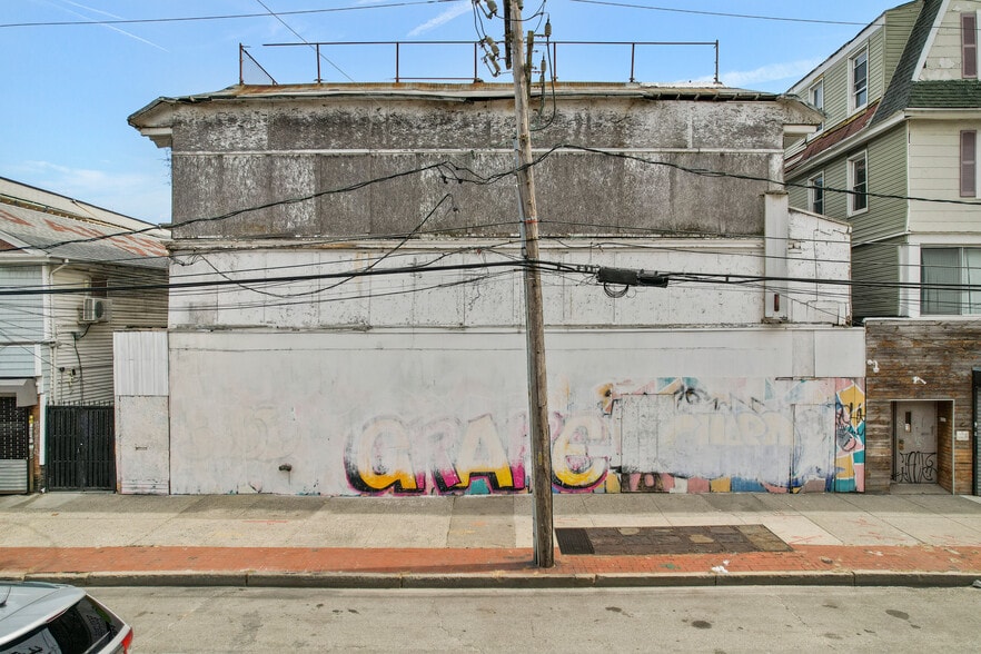 Primary Photo Of 166 Beach 116th, Rockaway Park Light Manufacturing For Sale